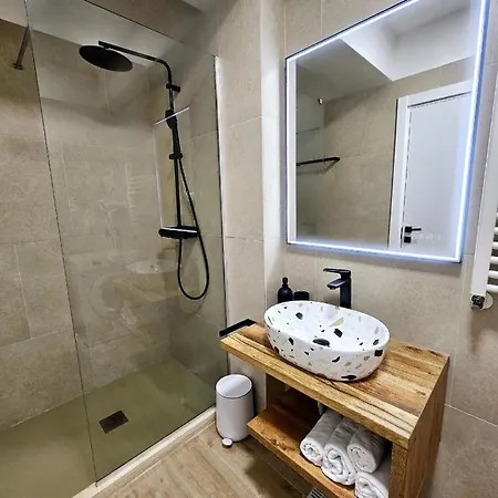 Summer Briva By Infinity Нэводари